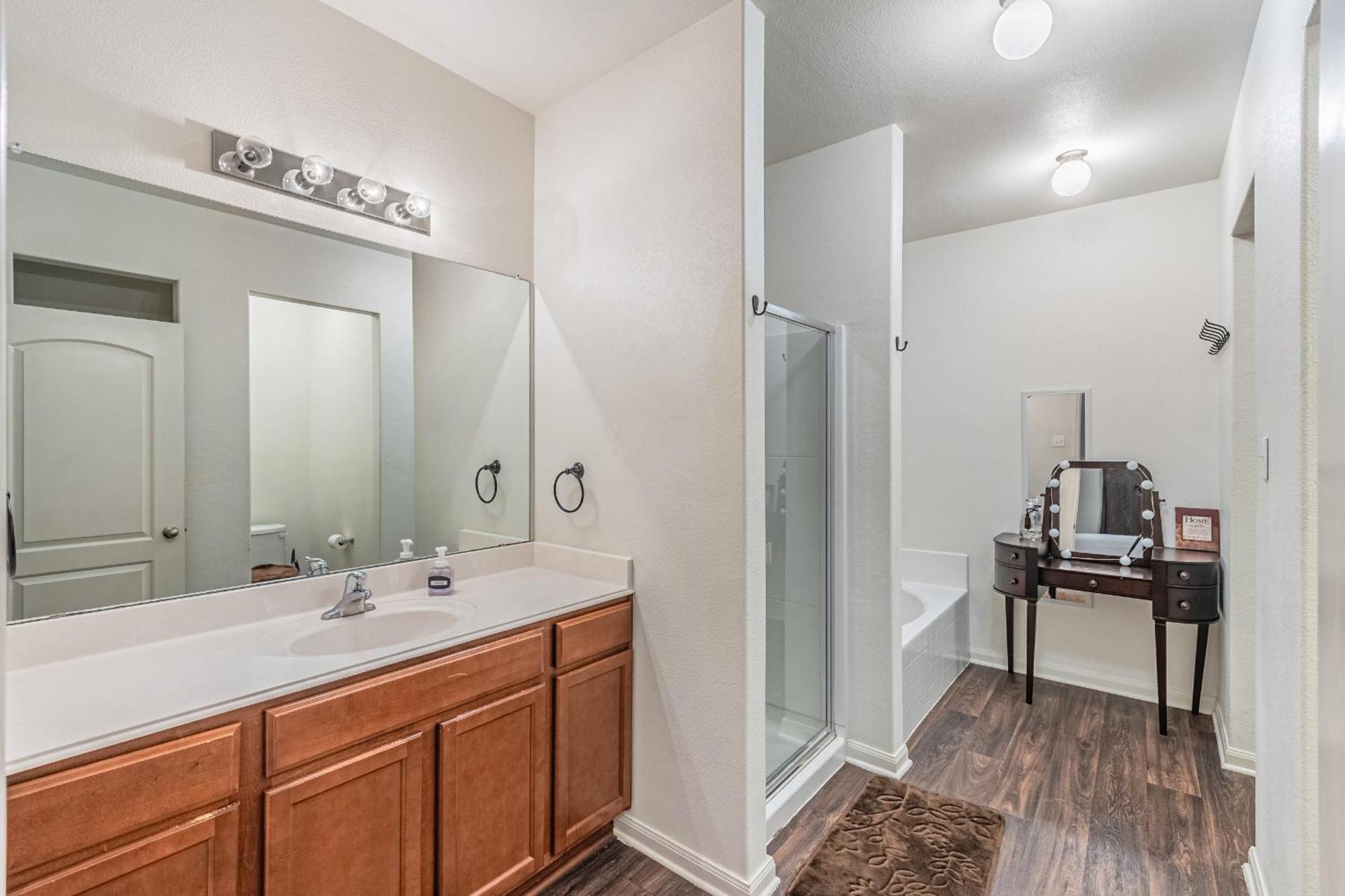 Luxury 5Br Dallas Retreat With Business Amenities - Perfect For Business Travelers, Families & Groups Zewnętrze zdjęcie