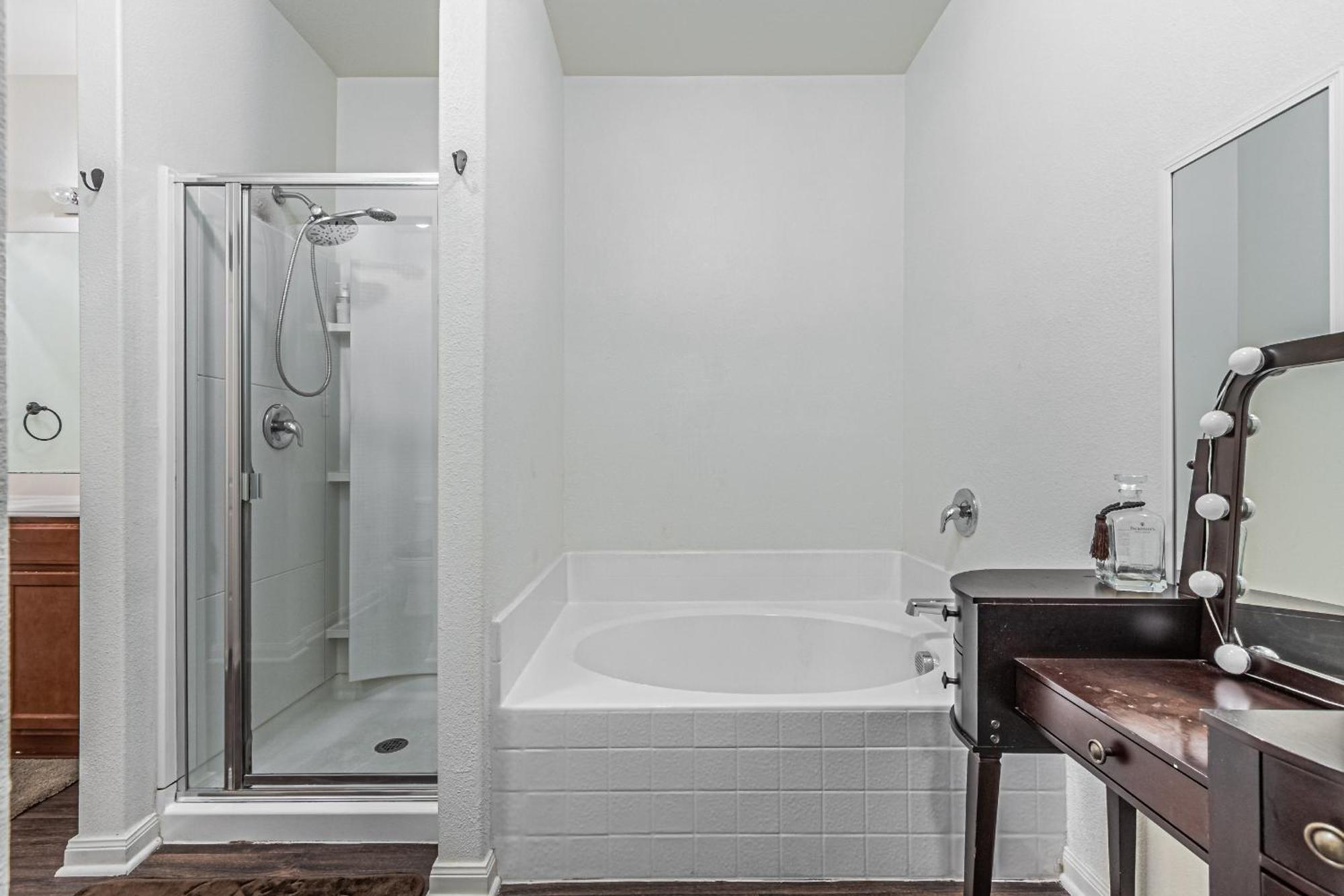 Luxury 5Br Dallas Retreat With Business Amenities - Perfect For Business Travelers, Families & Groups Zewnętrze zdjęcie